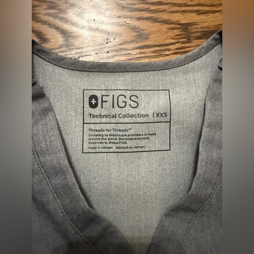 FIGS Grey Medical Scrub Top Size XXS - Picture 2 of 3